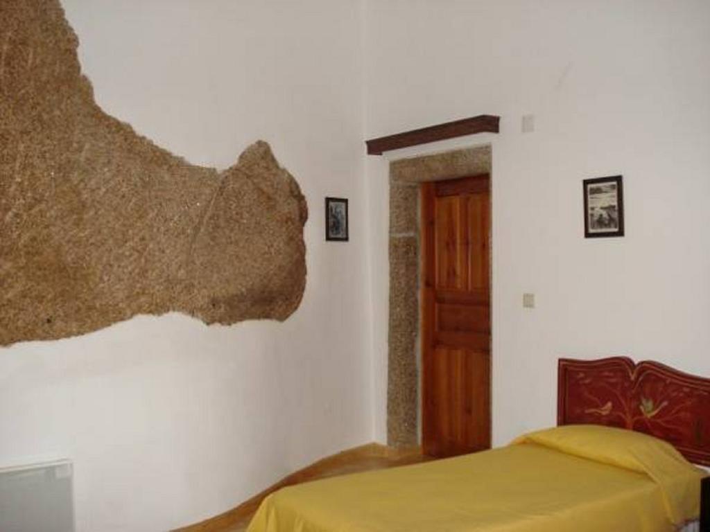 Casa Do Chafariz Hotel Монсанту Стая снимка