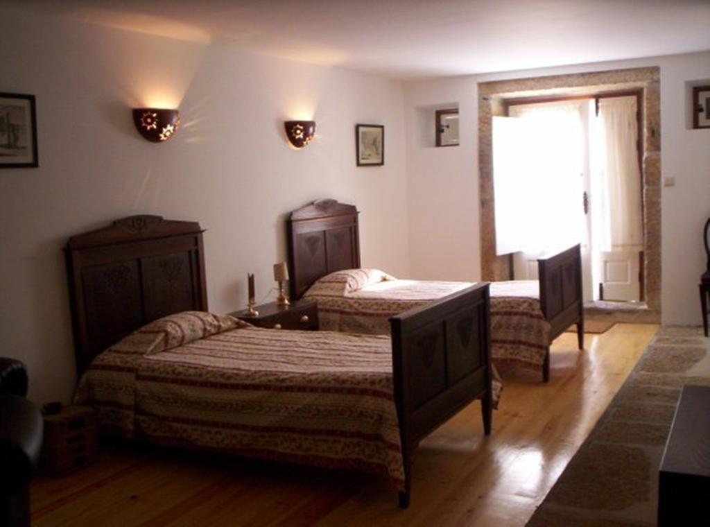 Casa Do Chafariz Hotel Монсанту Стая снимка